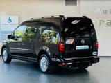 Volkswagen Caddy Maxi Highline DSG Behindertengerecht-Rampe - Volkswagen Caddy mit Benzin-Antrieb: Maxi