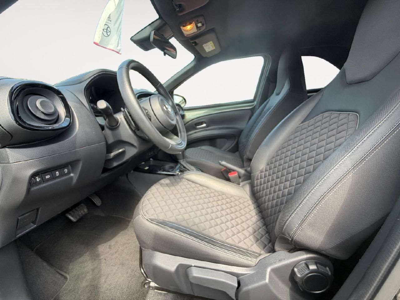 Fahrzeugabbildung Toyota Aygo X Explore