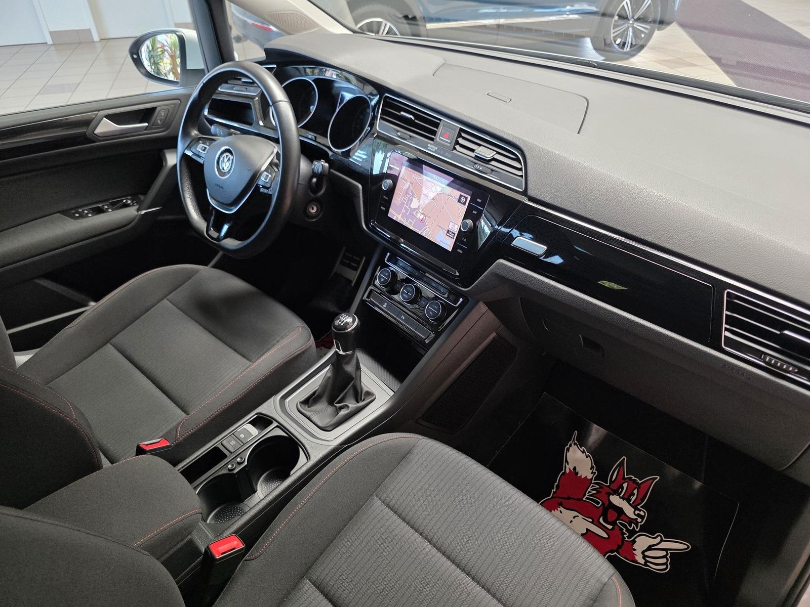 Fahrzeugabbildung Volkswagen Touran 1.4 TSI Sound/1.Hd/Navi/LED/Pano/ACC