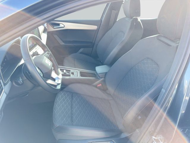 Leon FR 1.5eTSI DSG NAVI AHK KAMERA SHZG LED KLI