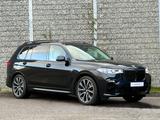 BMW X7 M50 i/HD-UP/PANO/LASER/360°/ACC/MASSG/BOWERS - BMW X7 M50 Gebrauchtwagen