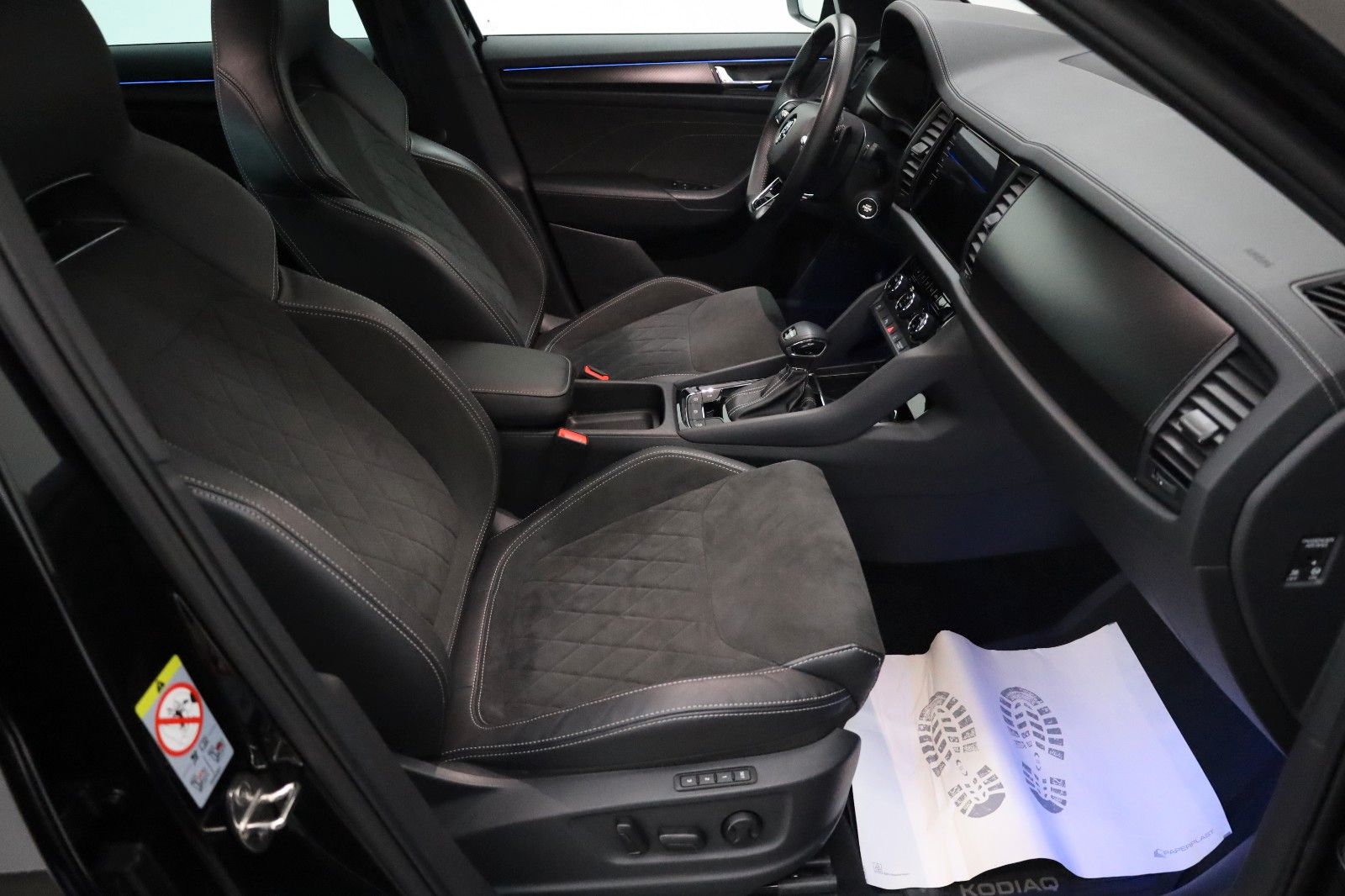 Fahrzeugabbildung SKODA Kodiaq Sportline 4x4,DSG, ACC, Matrix+WR, AHK el