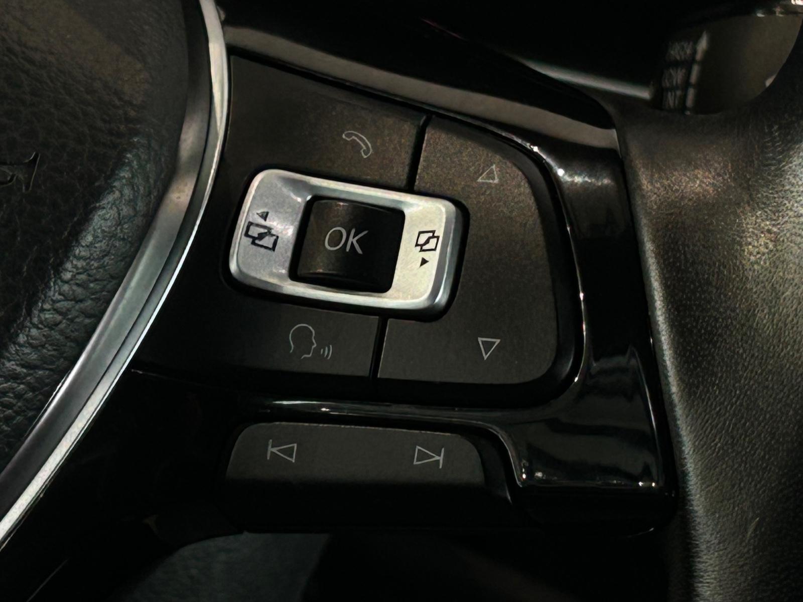 Volkswagen T-Roc Sport 4Motion*LED*VIRTUAL*ASSIST*NAVI*AMBI