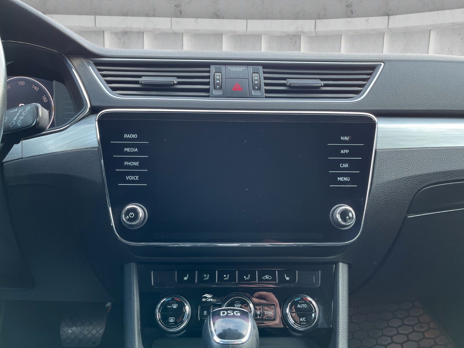 Fahrzeugabbildung SKODA Superb 1.4L DSG Combi*ViCo*Standheizung*AHK**