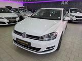 Volkswagen Golf VII Lim. Highline BMT PDC Scheckheft gepfl. - VW Golf Gebrauchtwagen in Gelsenkirchen