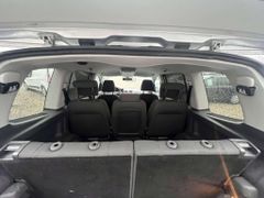 Fahrzeugabbildung Volkswagen Touran 7 Sitze SCHECKHEFTGEPFLEGT