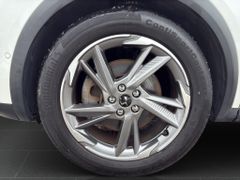 Fahrzeugabbildung DS Automobiles DS 7 Crossback 1.6 E-Tense 300 4x4 Grand Chic