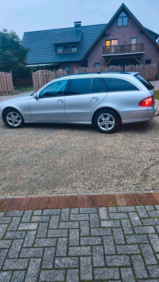 Mercedes-Benz E220 2004 — photo 5