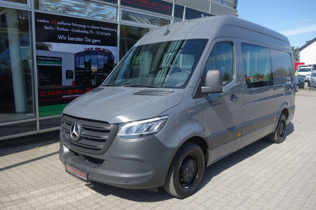 Image of Mercedes-Benz Sprinter