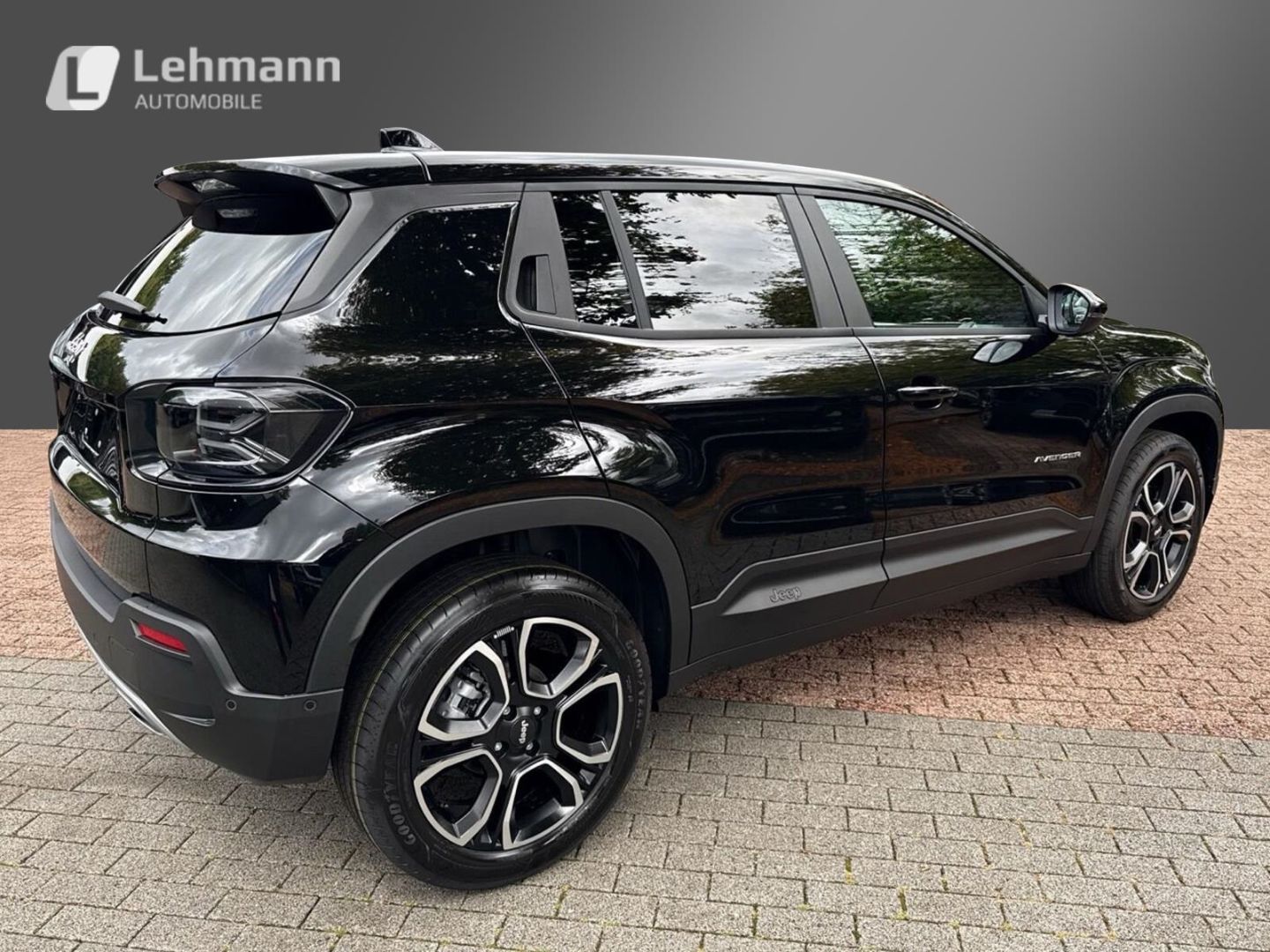 Fahrzeugabbildung Jeep Avenger Summit 1.2 MHEV -Panormadach-Leder