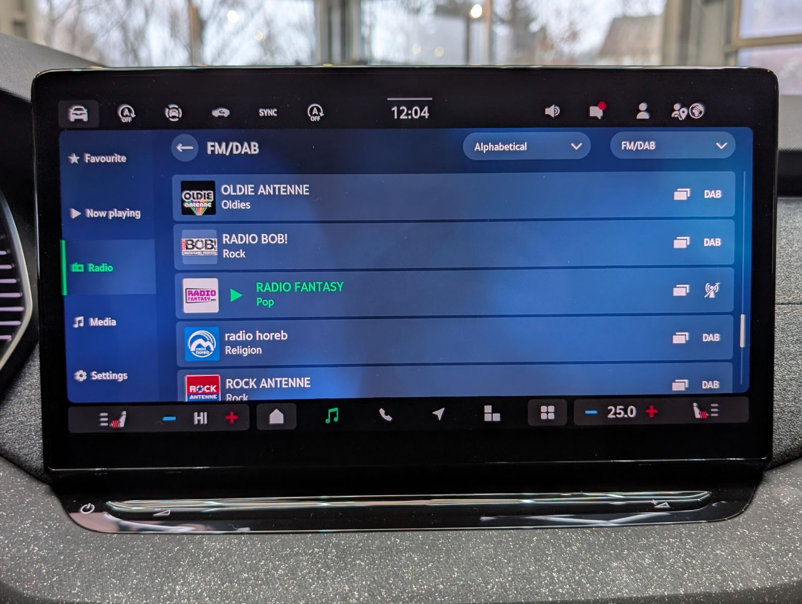 Fahrzeugabbildung SKODA Octavia 1.5 TSI mHEV DSG ACC Style-Paket AHK 17"