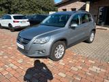 Volkswagen Tiguan Team BMT+ab Ahk+Tempomat+DAB+Top Zustand+ - Volkswagen Tiguan Team mit Diesel-Antrieb