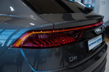 Audi Q8 - 9