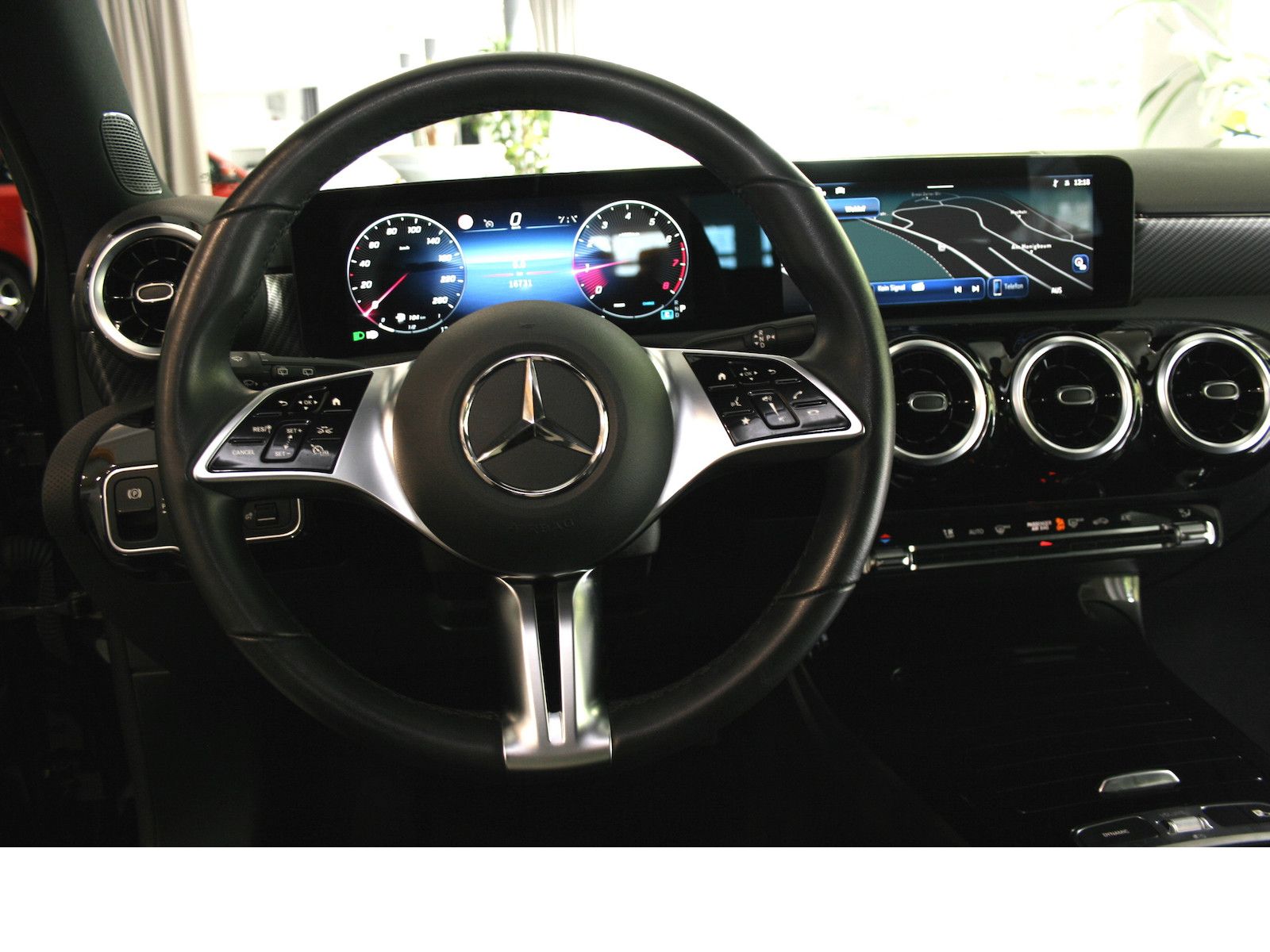 Fahrzeugabbildung Mercedes-Benz A 180 Progres.Advanced *LED*Totwinkel*360°Kamera