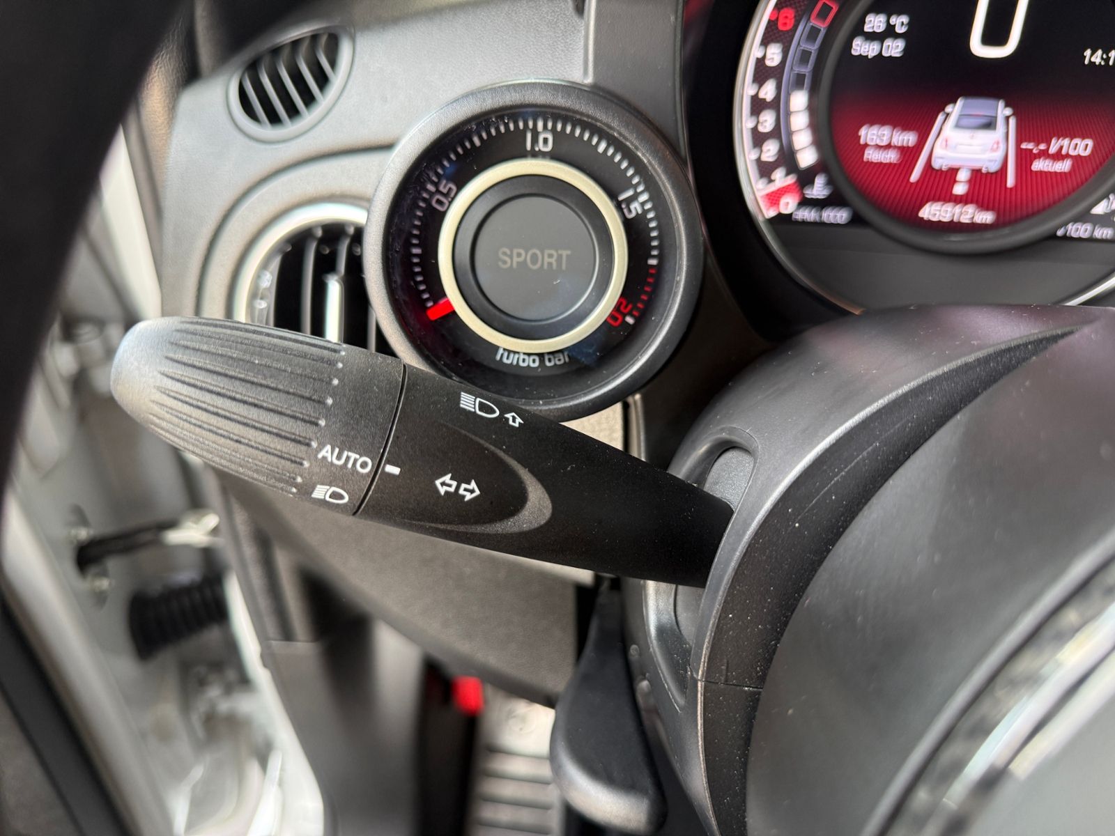 Fahrzeugabbildung Abarth 595C Cabrio Competizione KLIMA NAV PDC Beats