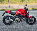 Ducati MONSTER 821 + HELM - DUCATI MONSTER 821