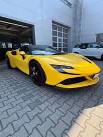 Ferrari SF90 -
