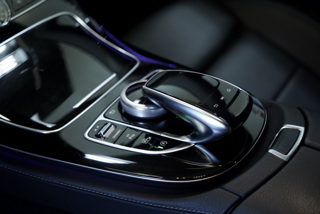Mercedes Benz E 220