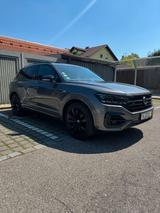 Volkswagen Touareg R-Line 3.0 V6 TFSI 250kW 4M - VW Touareg Gebrauchtwagen in München