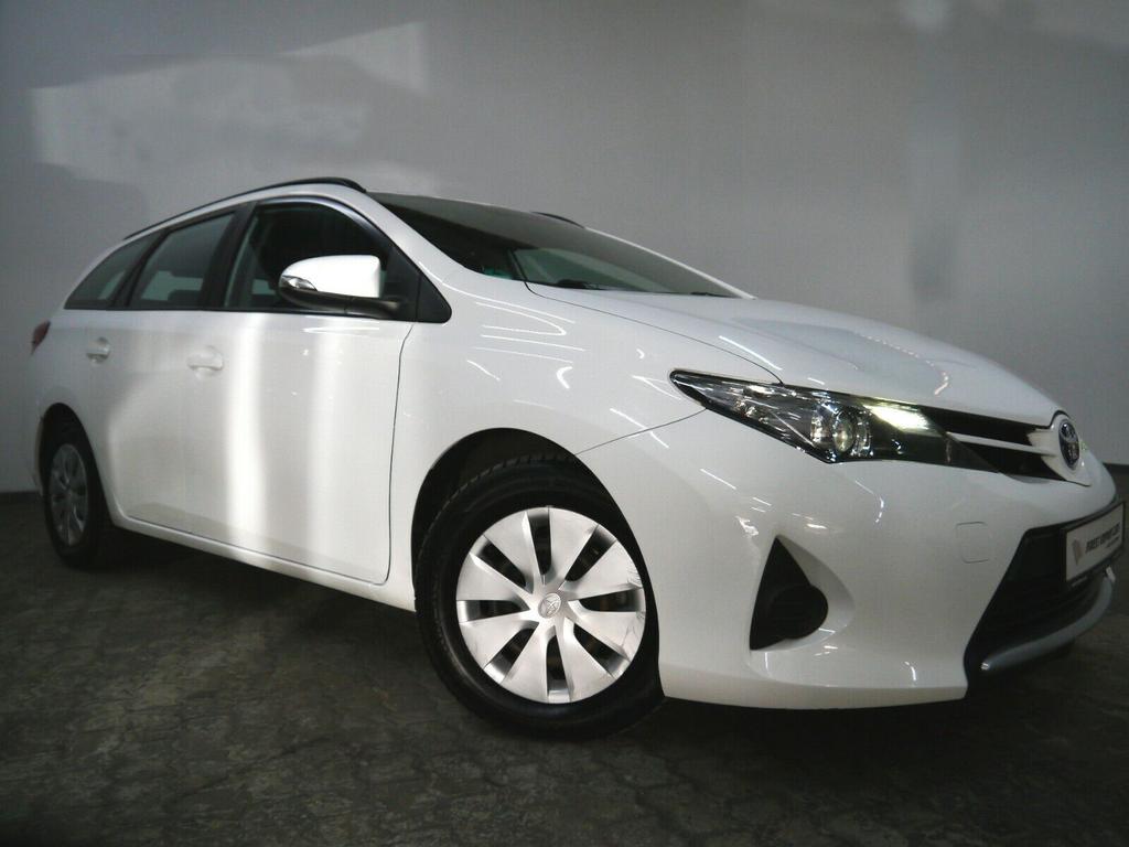 Toyota Auris Touring Sports