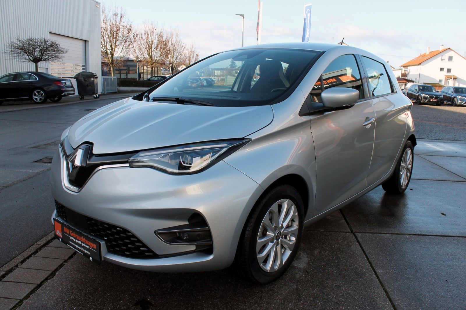 Fahrzeugabbildung Renault ZOE R110 NAV LED PDC SHZ MfL GRA Kaufbatterie