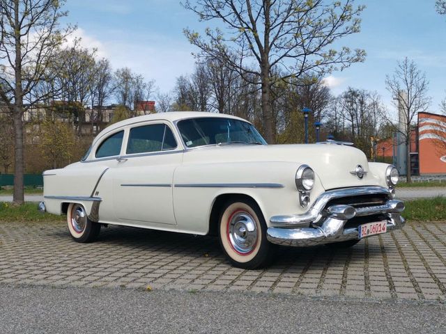 Oldsmobile Rocket 88 V8 schöner amerikanischer Klassiker