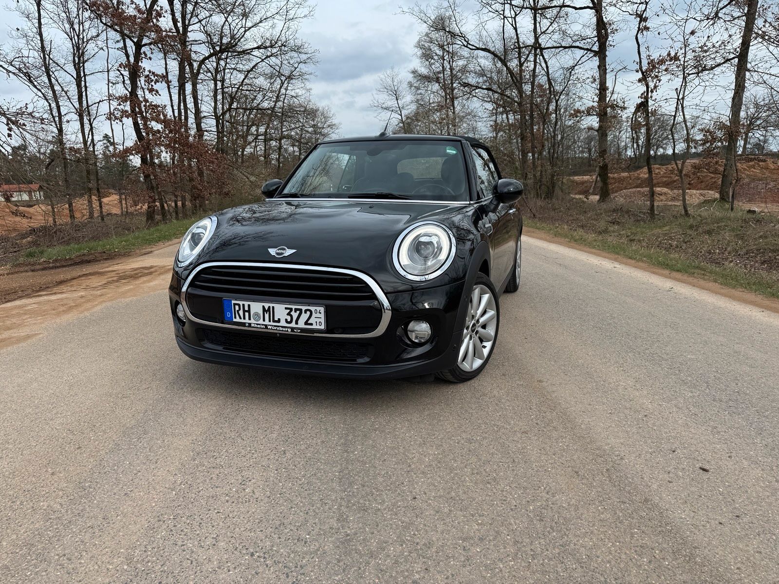 MINI Mini Cooper F57 - Cabrio - schwarz - Leder