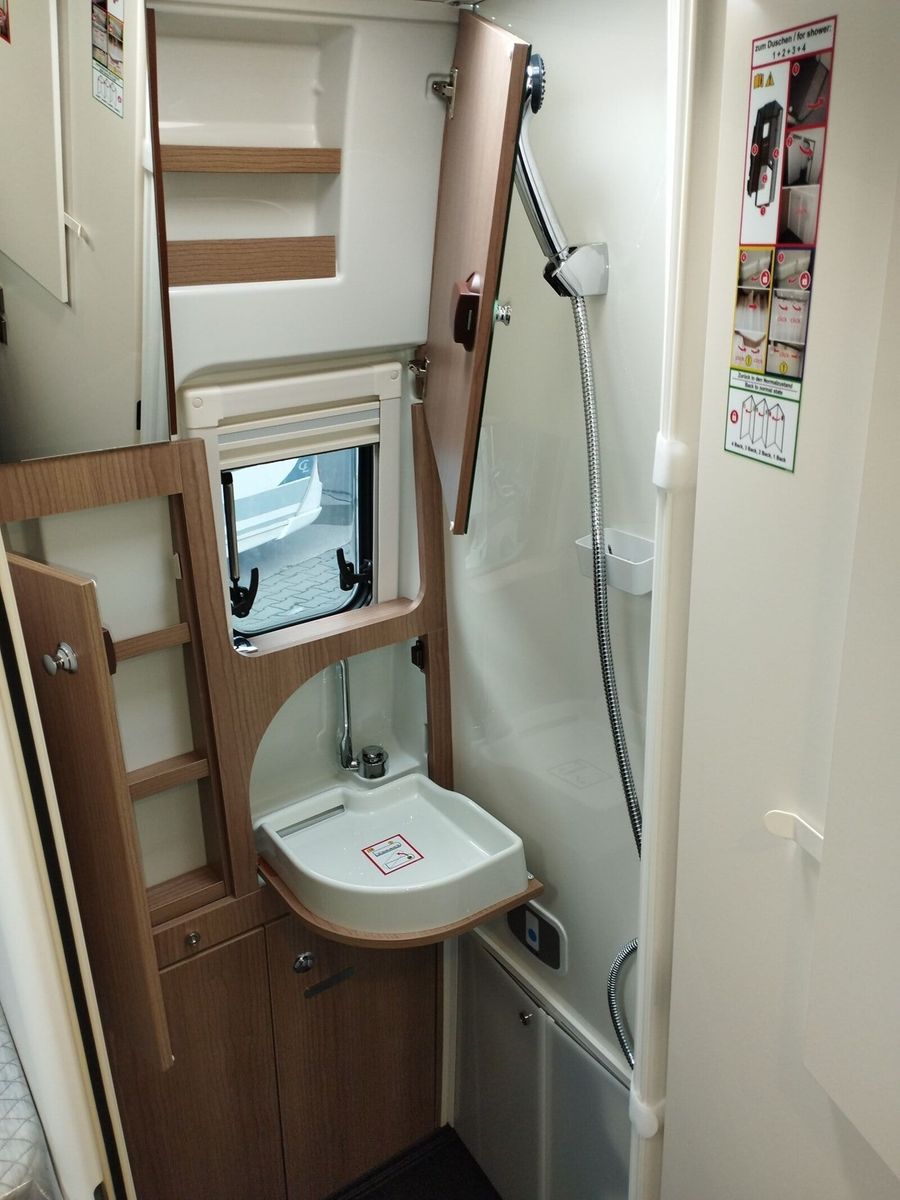 Fahrzeugabbildung Malibu Genius 641 LE Klimaautomatik, Radio DAB