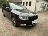 Skoda superb 2.0 TDI - Skoda Octavia: Super