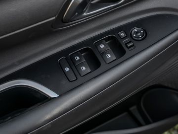 Hyundai Bayon 1.0 Trend 2WD Navi Kamera Spurhalteassi.