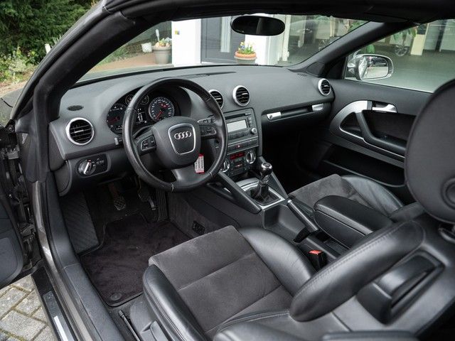 A3 Cabriolet 1.2 TFSI Ambition XENON+18'+SZH VOR