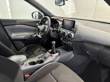 Fotografie des Nissan Juke N-Connecta DIG-T 117