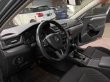 Skoda SUPERB STYLE 2.0 TDI DSG! SHZ-HZ! CANTON! PDC! - Skoda Superb aus 2016 mit Diesel-Antrieb: Kombi, 2.0