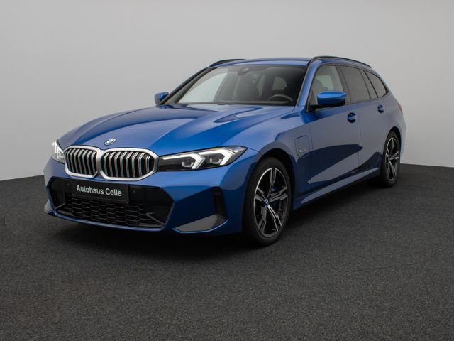 BMW 330e Tour M Sport Komfortzugang Kamera 18"M LMR