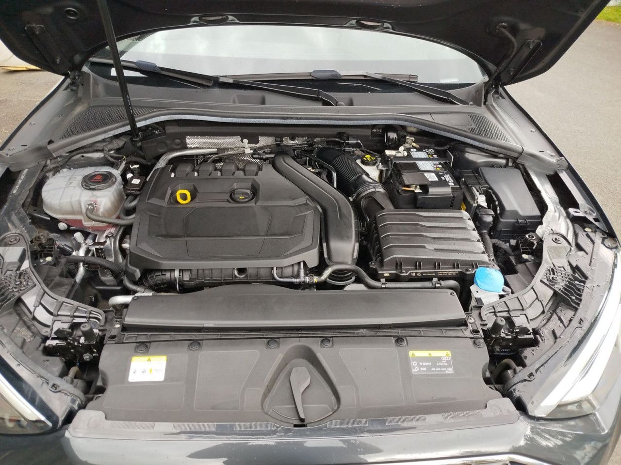Fahrzeugabbildung Audi A3 Sportback Advanced 35 1.5 TFSI DSG Navi ACC