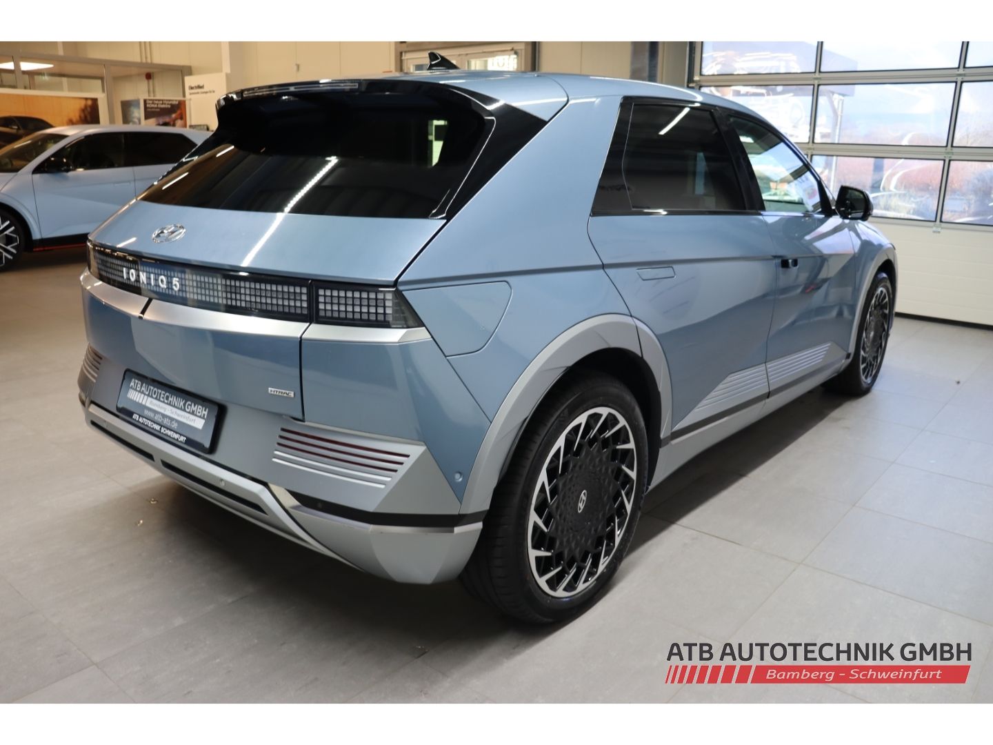 Fahrzeugabbildung Hyundai IONIQ 5 UNIQ 4WD 77,4 kWh Relax-Paket 20''LM-Fel