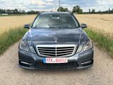 Mercedes-Benz E 220 E -Klasse T-Modell CDI BlueEfficiency *AMG - Mercedes-Benz E 220: Cdi T Modell