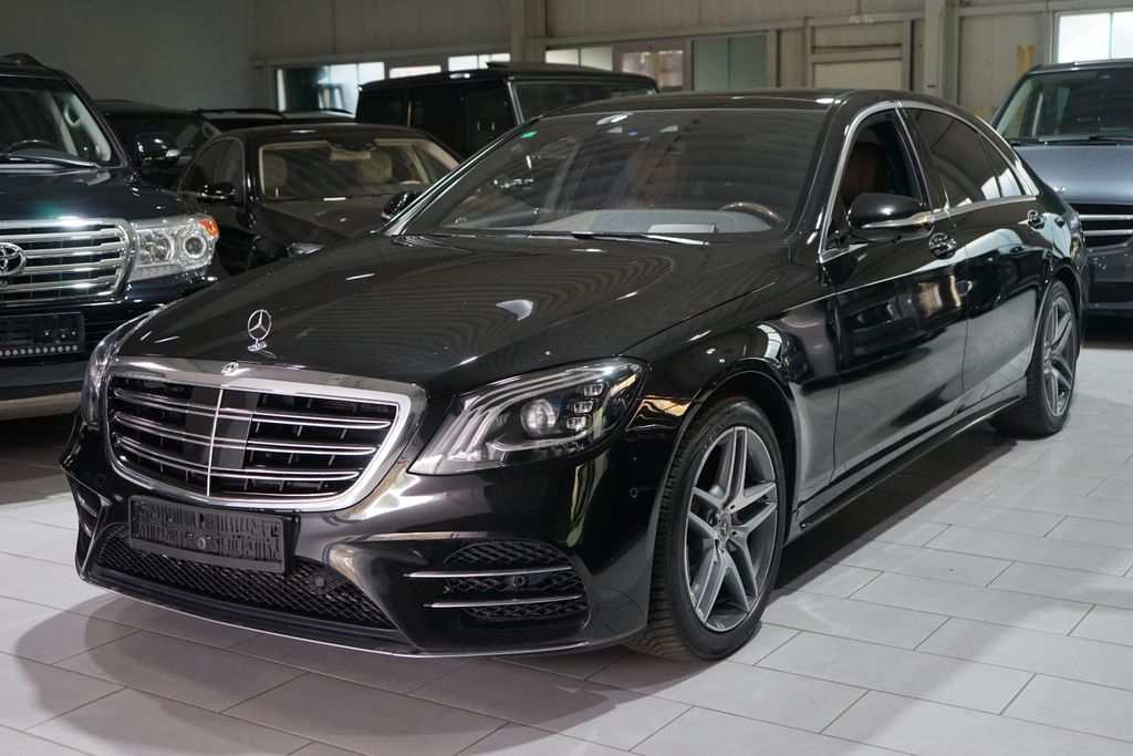 Image of Mercedes-Benz S 560