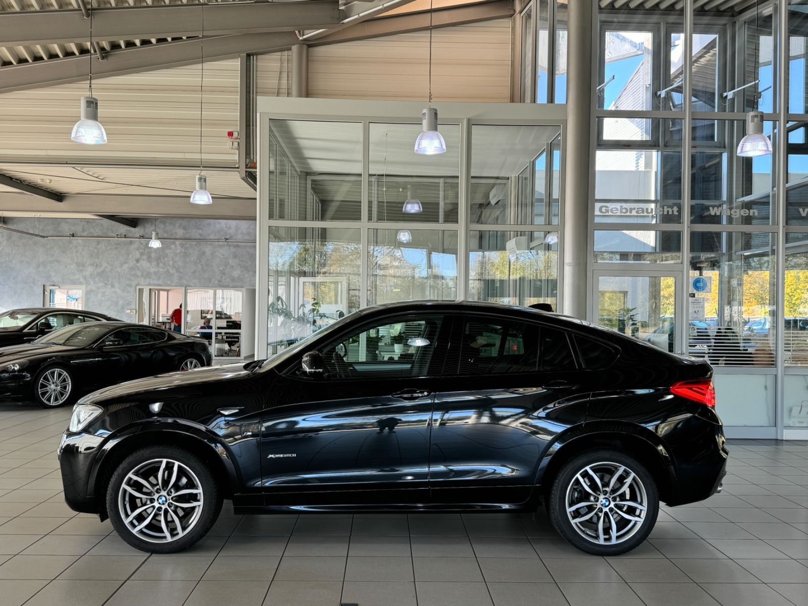 Fahrzeugabbildung BMW X4 xD20i M Sport Kamera Navi Xenon Komfort AHK