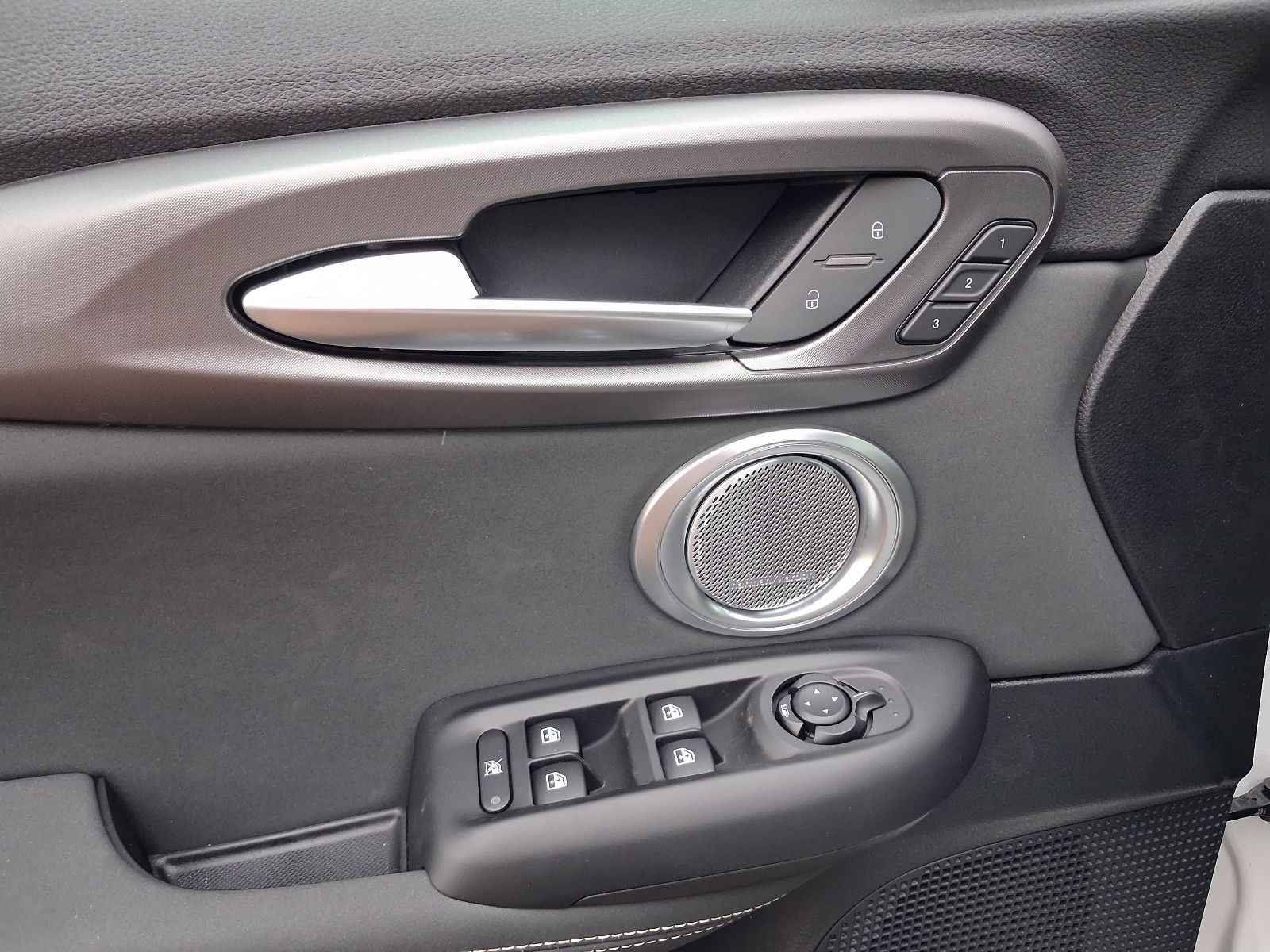 Fahrzeugabbildung Alfa Romeo Tonale Sport Speciale