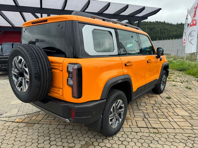 BAIC BJ40 2.0T 4WD 8 Gang AT PanoSitzhzg und Belüft.