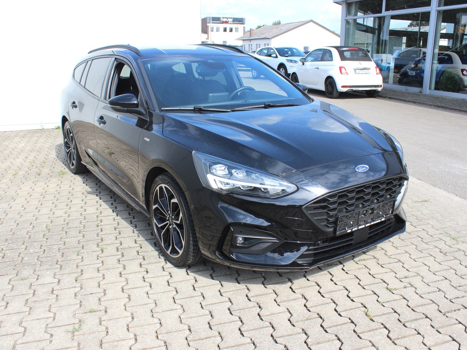 Fahrzeugabbildung Ford Focus ST-Line 1,0 EcoBoost Mild Hybrid