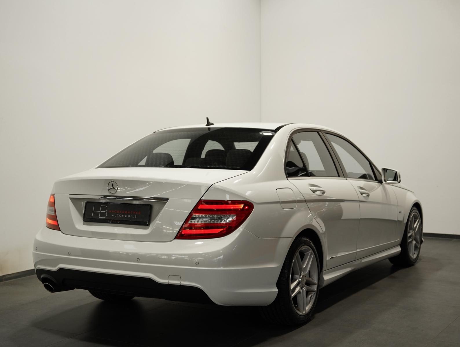 MERCEDES-BENZ CLASSE C 200 CGI 184ch BVA AMG LINE - BI-XÉNON - GPS COMAND - CUIR - SIÈGES CHAUFFANTS - CLIM 3 ZONES