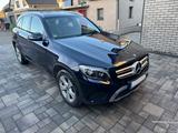 Mercedes-Benz GLC 220 d 4MATIC Autom. - - Mercedes-Benz GLC 220 von privat