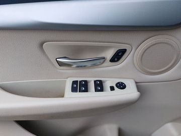 BMW 216 Active Tourer - 11