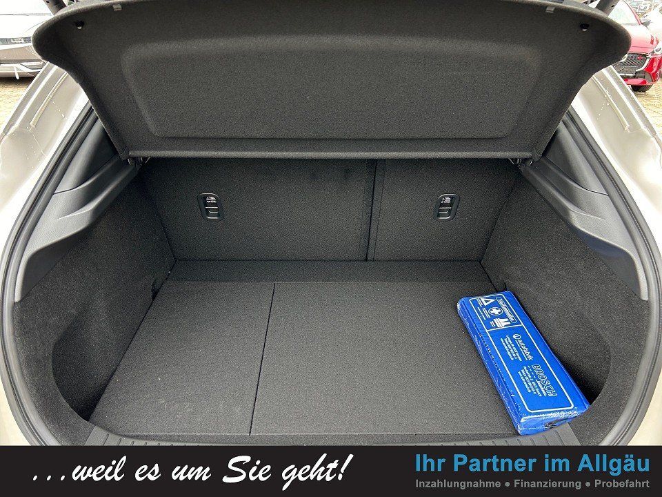 Fahrzeugabbildung Mazda CX-30 SKY-X 186 AT FWD EXCLUSIVE BOSE+HEADUP+360