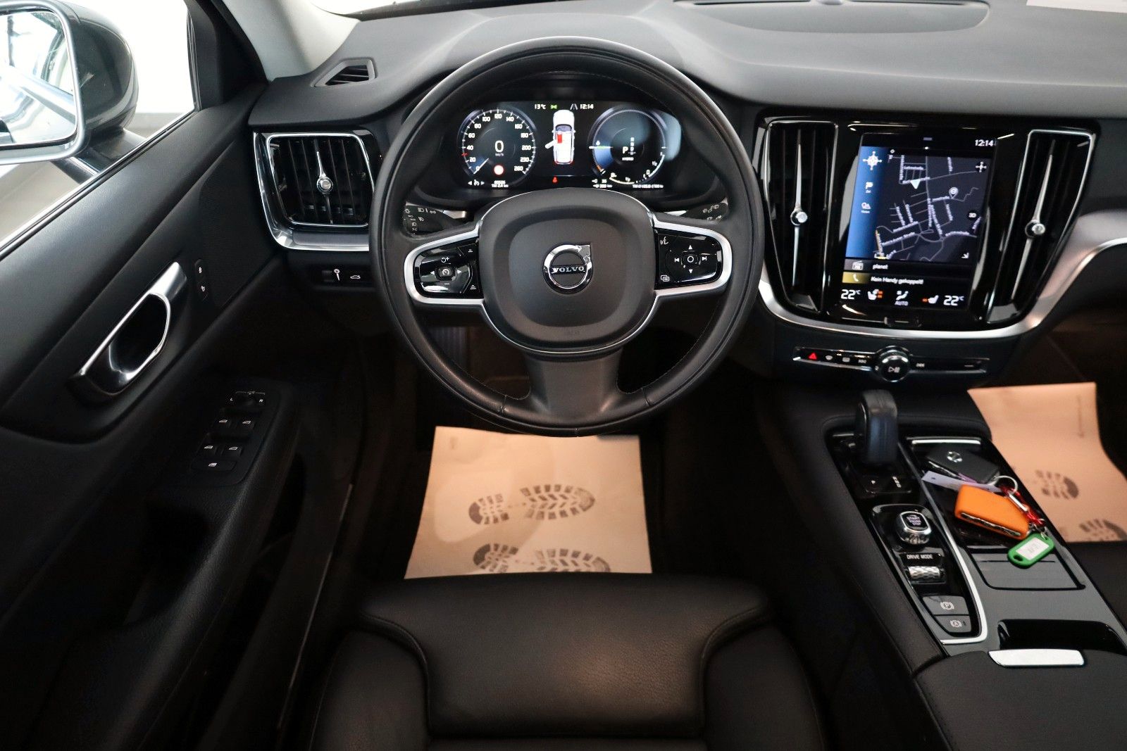 Fahrzeugabbildung Volvo V60 T6 AWD Inscription Expr. Leder,Navi,LED,SH