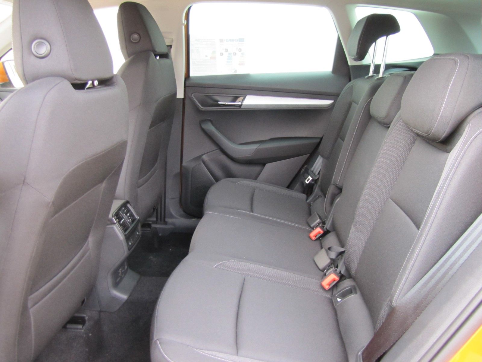 Fahrzeugabbildung SKODA Karoq Selection 1.5 TSI DSG