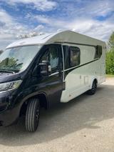 Carado V 337  Klima/AHK/Motorradbühne - Carado V337