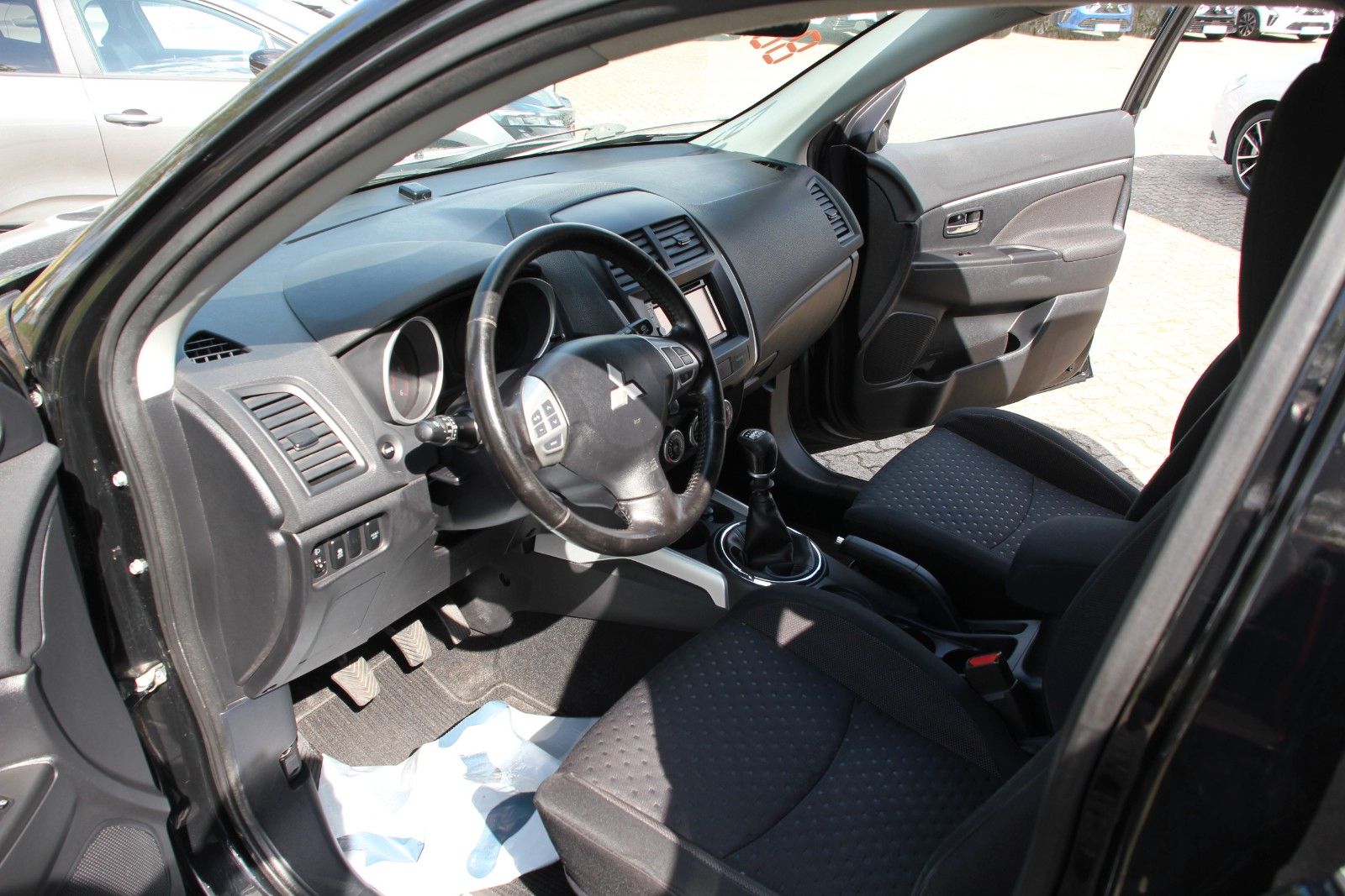 Fahrzeugabbildung Mitsubishi ASX Intro Edition 2WD